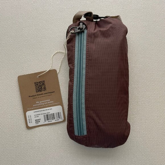 NWT Ultralight Black Hole® Mini Hip Pack 1L Fanny Pack PatchworkPineNeed… - Picture 5 of 6